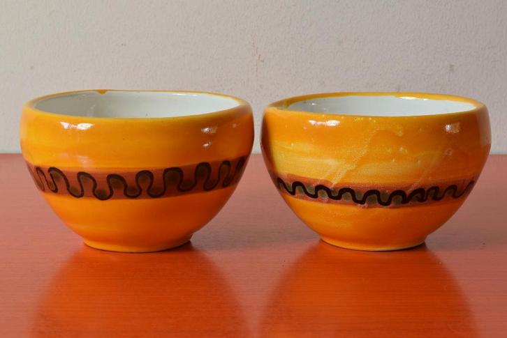 Set van 2 retro vintage Casa Latina kommen / bloempotten, Antiek en Kunst, Antiek | Keramiek en Aardewerk, Ophalen of Verzenden