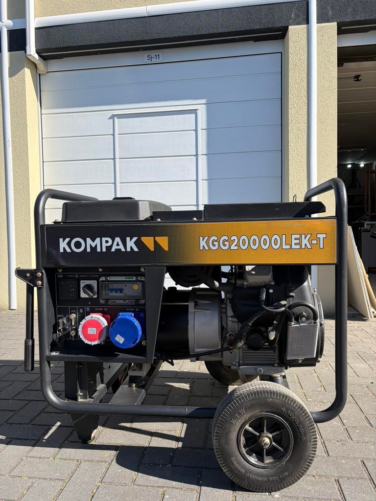 KOMPAK KGG20000LEK‑T industrial generator, Ophalen, Elektrisch startend, Benzine, Zo goed als nieuw