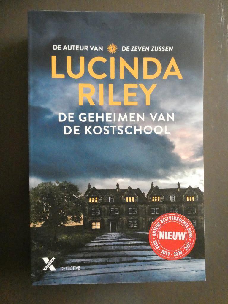 De geheimen van de kostschool / Lucinda Riley., Boeken, Thrillers, Nieuw, Ophalen of Verzenden