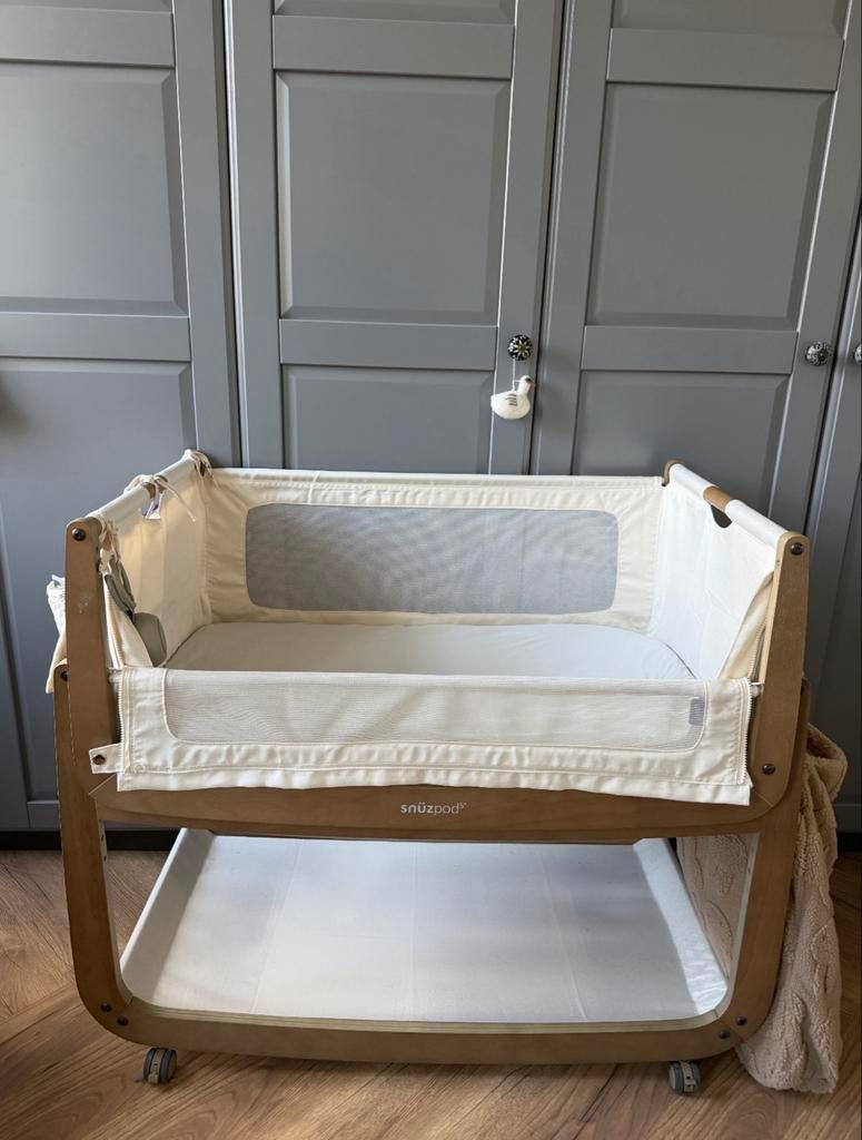 SnuzPod5 co-sleeper, Kinderen en Baby's, Babywiegjes en Ledikanten, Ophalen, Zo goed als nieuw, Wieg