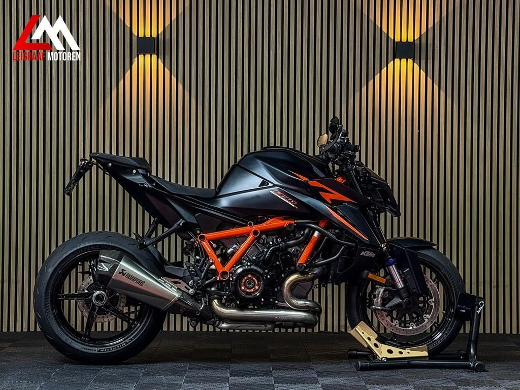 KTM 1390 SUPER DUKE R EVO - Techpack - Akrapovic - Evotech, 2 cilinders, KTM, Bedrijf, Onbekend