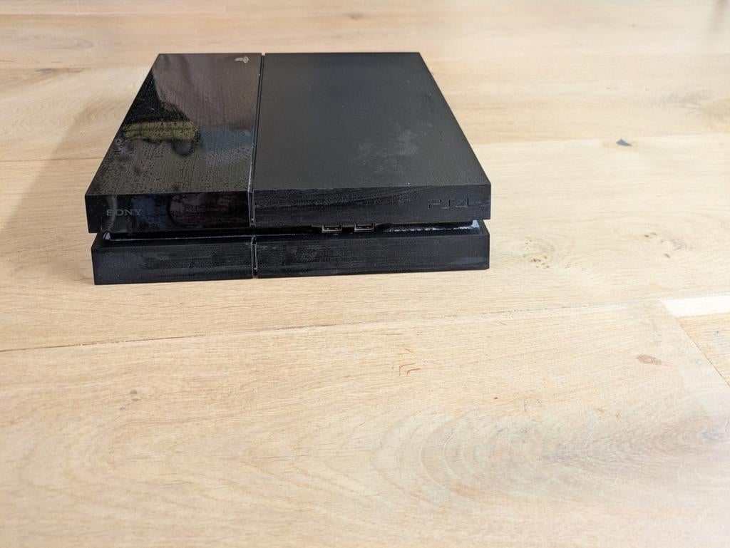 PlayStation 4 Slim met 2 controllers en 8 games, Met 2 controllers, Ophalen of Verzenden, Slim, Gebruikt