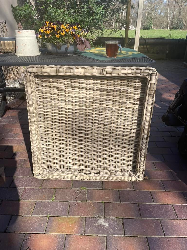 Dienblad tuin rotanlook 72x72 cm, Ophalen, Zo goed als nieuw