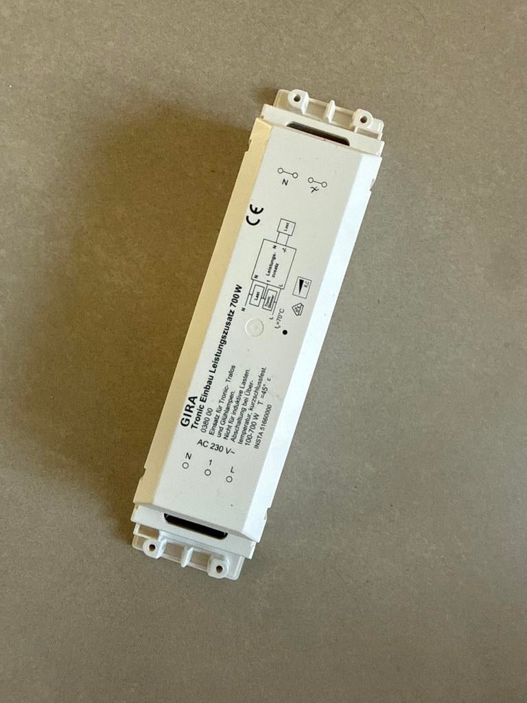Gira Tronic vermogensuitbreiding Gira Tronic-dimmers 700W, Ophalen of Verzenden, Zo goed als nieuw, Overige typen