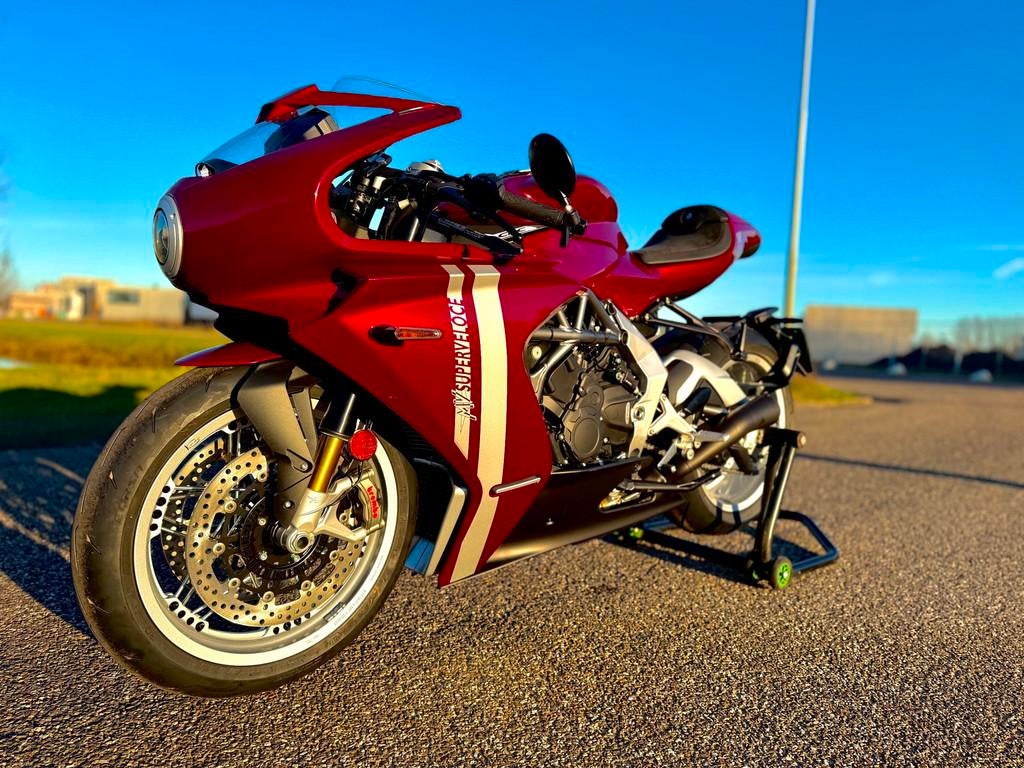 MV Agusta Superveloce 98 Edizione Limitata NIEUW!, Motoren, Motoren | MV Agusta, Bedrijf, Sport, meer dan 35 kW, ABS, Cruise Control