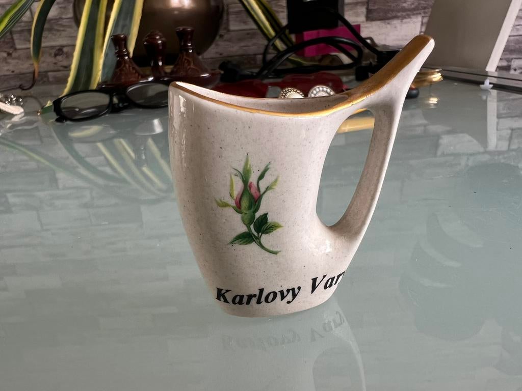 Porceleine kannetje, Ophalen of Verzenden, Zo goed als nieuw, Zilver, Dame