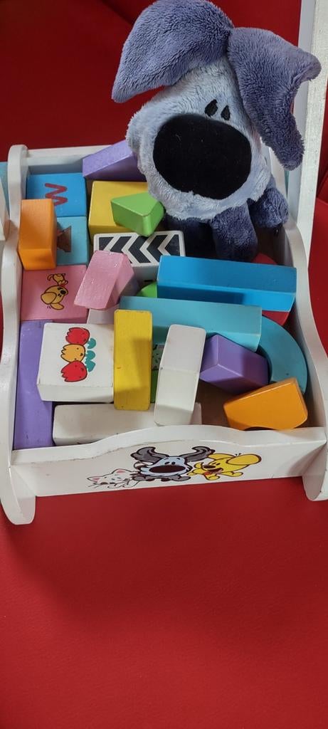 Houten blokken wagen Woezel en Pip, Kinderen en Baby's, Speelgoed | Houten speelgoed, Ophalen of Verzenden, Zo goed als nieuw