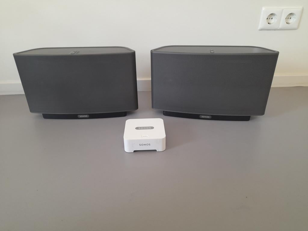 2 Sonos Play 5 speakers en Sonos Bridge, Audio, Tv en Foto, Luidsprekers, Ophalen, Zo goed als nieuw, Sonos, Minder dan 60 watt