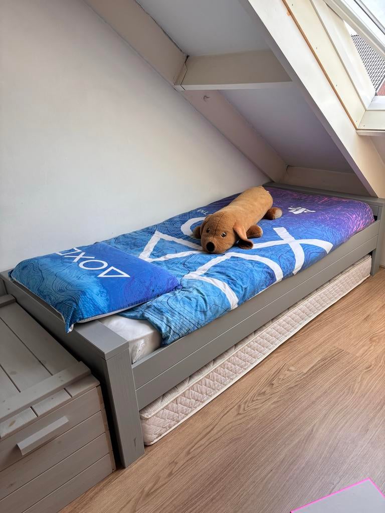 Karwei WOOOD Dennis 1-persoonsbed met speelgoedkist, Ophalen, 85 tot 100 cm, Gebruikt, Lattenbodem