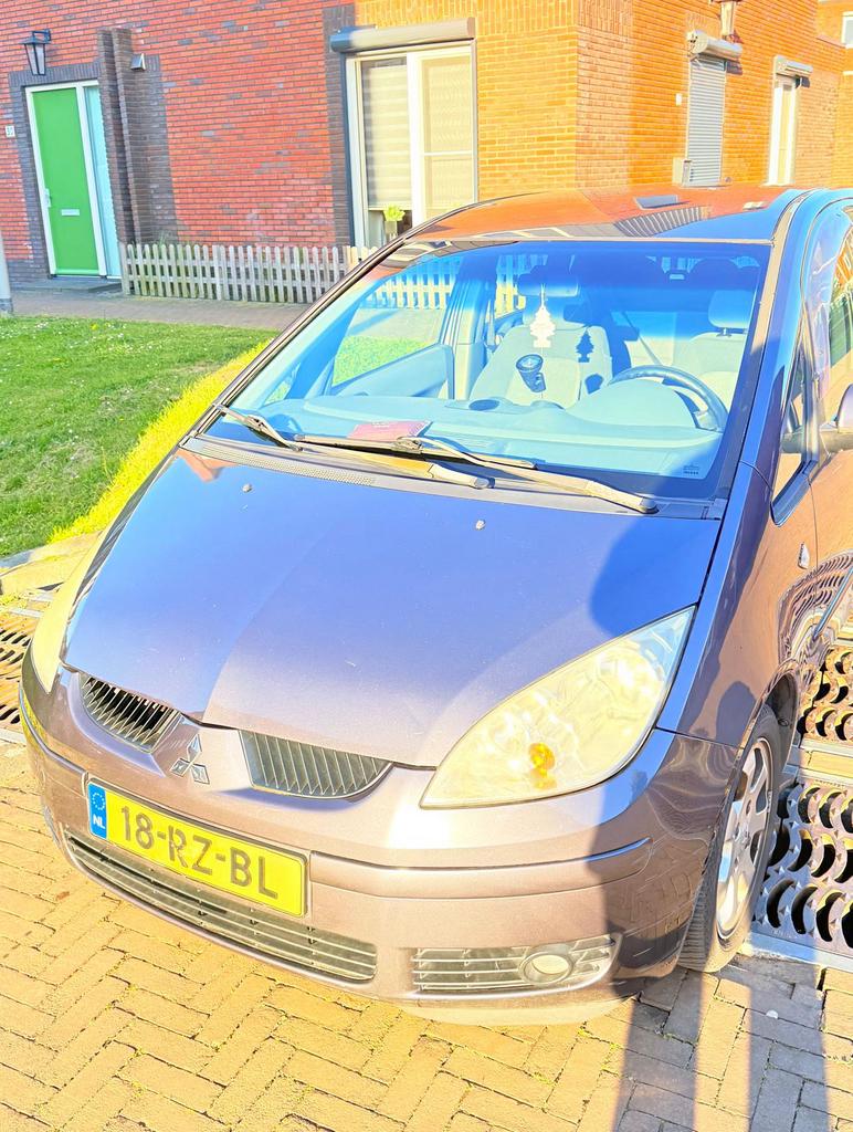 Mitsubishi Colt 1.3 CZ5 2005 Grijs zuinige auto, Auto's, Mitsubishi, Stof, 31 €/maand, Colt, Origineel Nederlands