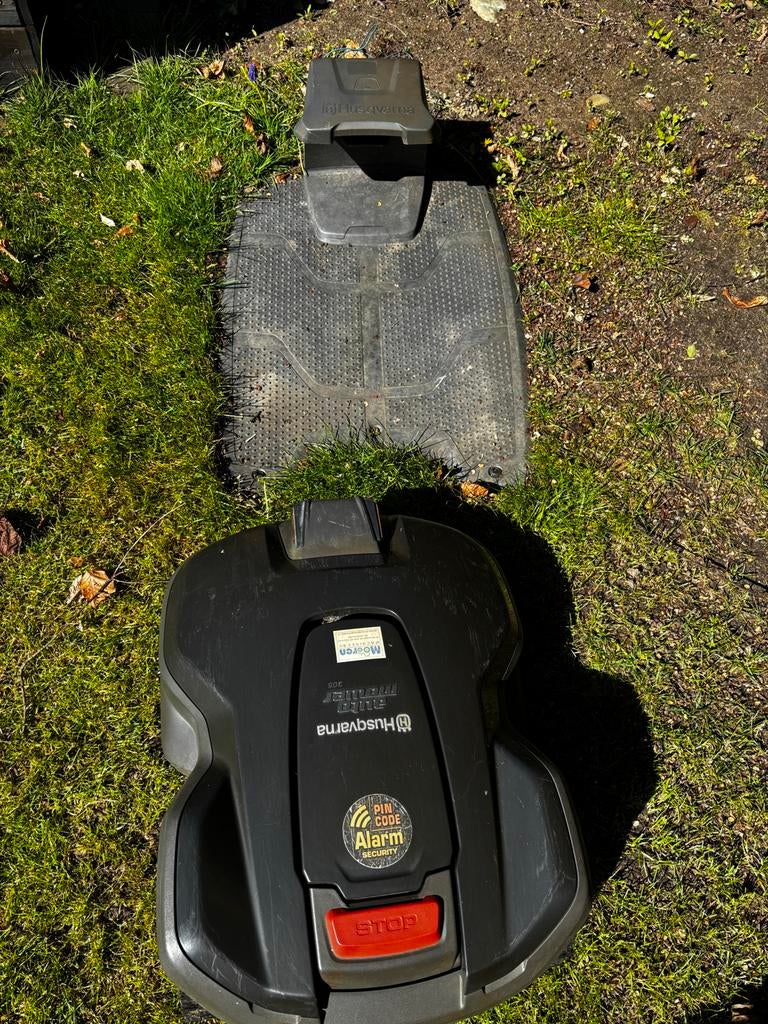 Husqvarna Robotmaaier - Perfect voor uw gazon, Ophalen, Gebruikt, 20 tot 25 cm