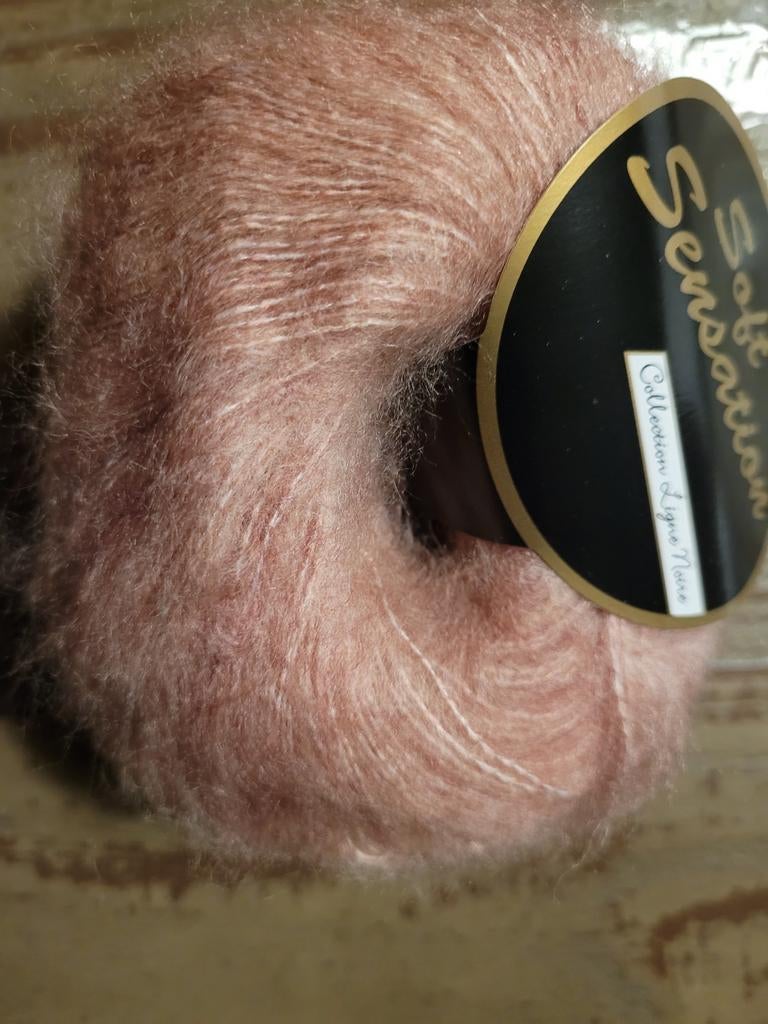 Soft sensation Lammy garen 18 bollen, Hobby en Vrije tijd, Breien en Haken, Ophalen of Verzenden, Nieuw