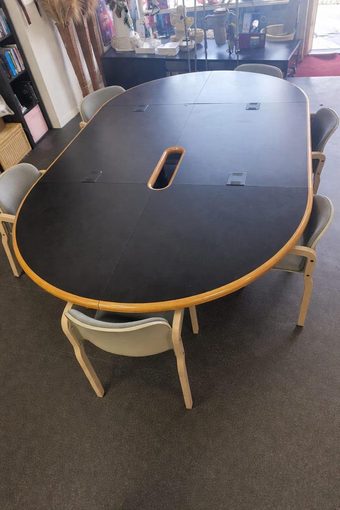 Vergadertafel robuust GRATIS, Ophalen