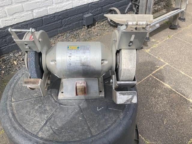 tafel slijpmachine, Ophalen, Gebruikt, Minder dan 700 watt, Werkbankslijpmachine