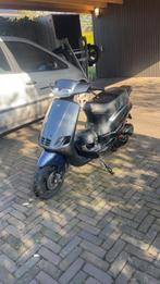 Snelle Zip Type 3 te ruil, Fietsen en Brommers, Scooters | Piaggio, Ophalen, Tweetakt, Maximaal 45 km/u, Zo goed als nieuw