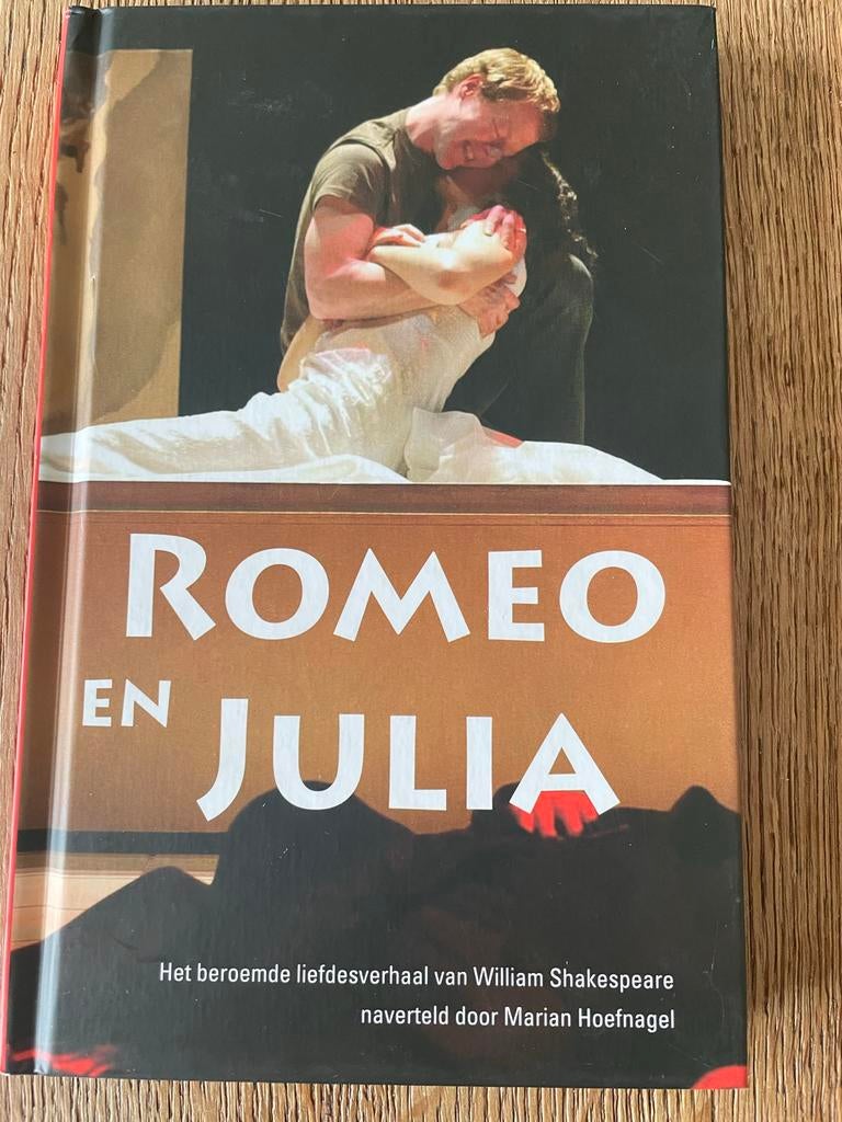 Romeo en Julia - Marian Hoefnagel, Ophalen of Verzenden, Gelezen, Nederland