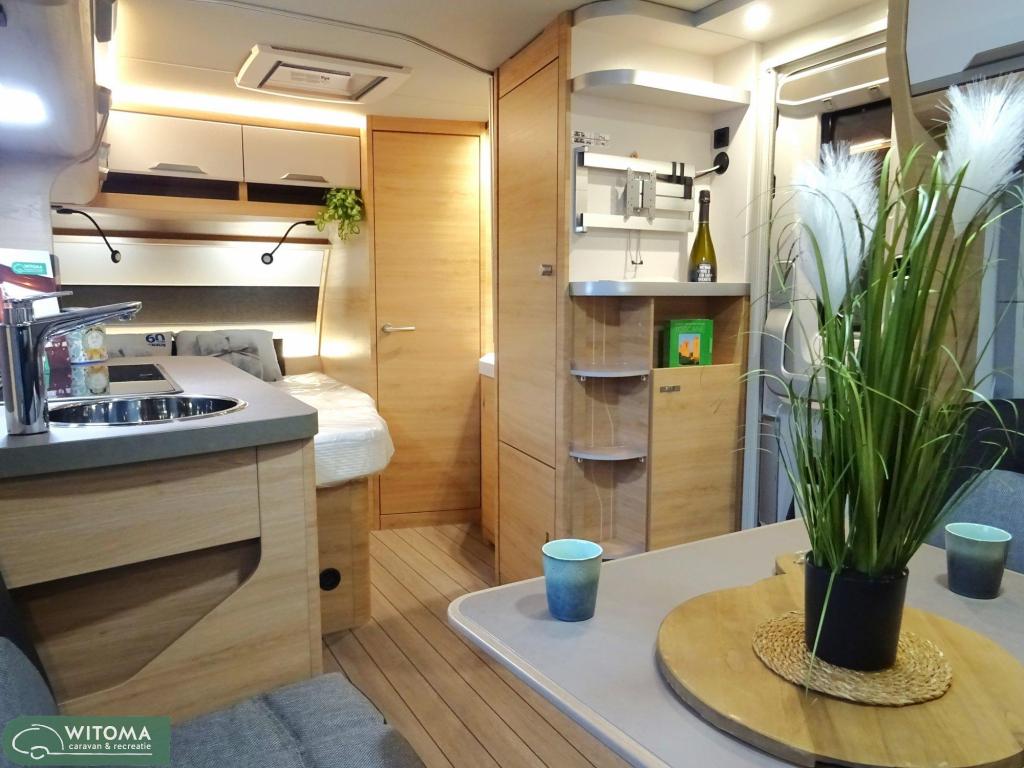 Knaus Sudwind 60 Years 450 FU Dit voorjaar op vakantie!, Caravans en Kamperen, Rondzit, Bedrijf, Schokbreker, Overige typen