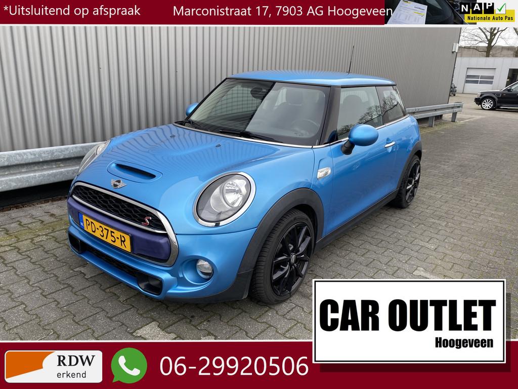 MINI Mini 2.0 Cooper SD Pepper Leer/Stof, Clima, CC, PDC, LM, Auto's, Mini, Voorwielaandrijving, 4 cilinders, Leder, 170 pk