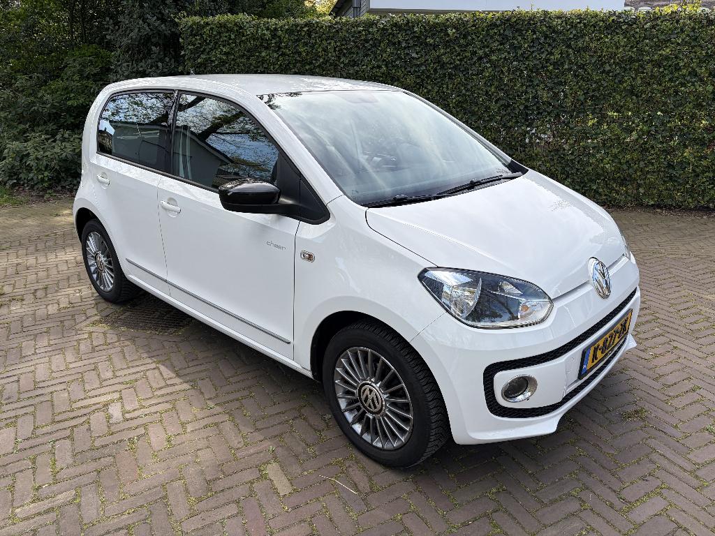 Volkswagen up!  5-DRS 2013 Wit /nieuwe APK / Stoelverwarming, Auto's, Volkswagen, Particulier, up!, ABS, Airbags, Elektrische buitenspiegels