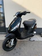 ⭐️Piaggio zip 2017 brom nieuwstaat! 2803 kilometer UNIEK⭐️, Fietsen en Brommers, Scooters | Piaggio, Ophalen of Verzenden, Zo goed als nieuw