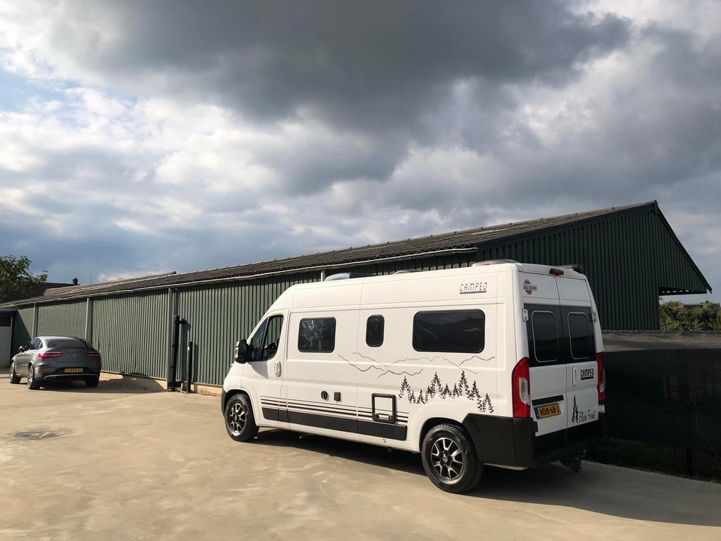 Caravans And Camping Fraaie