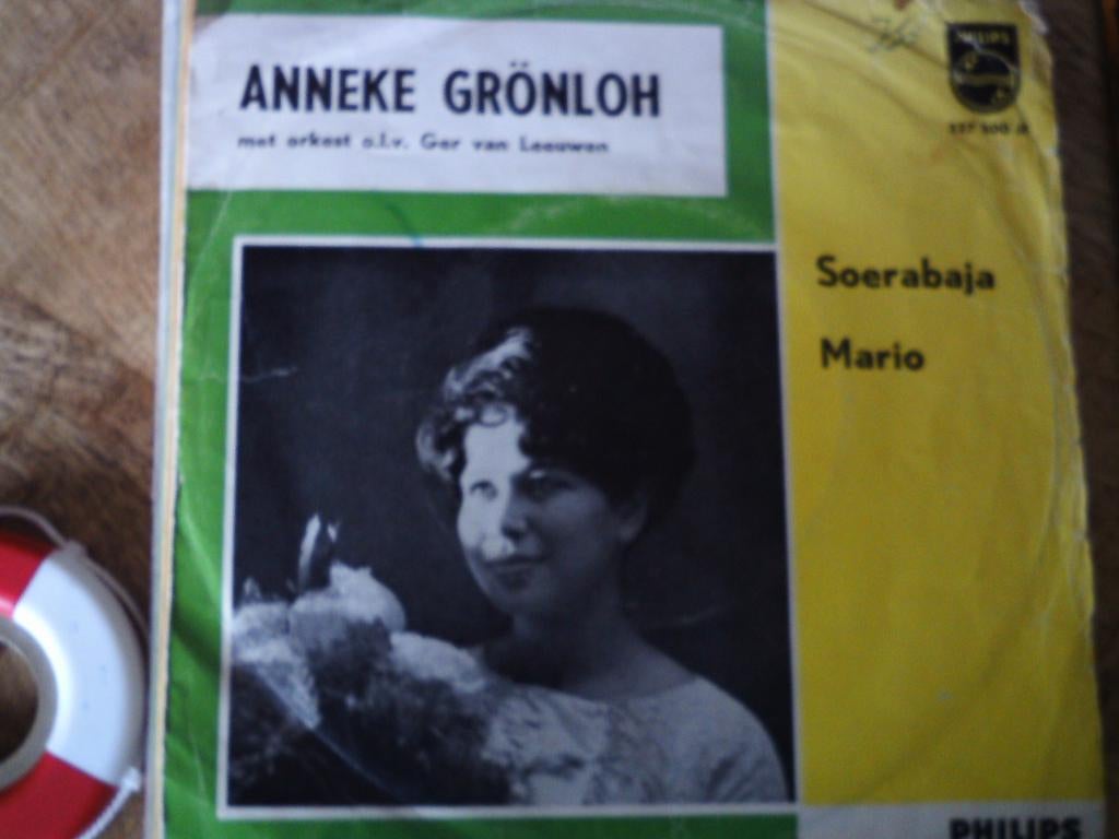 anneke gronloh - soerabaja /// mario  24mrt, 7 inch, Single, Ophalen of Verzenden, Zo goed als nieuw