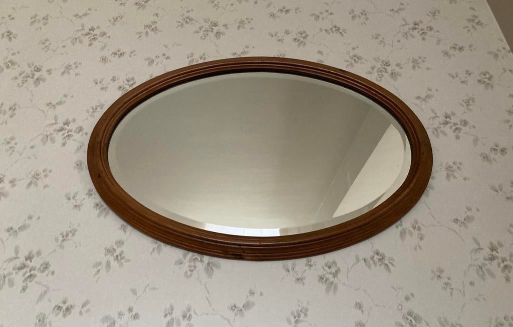 Mooie grote ovale grenen spiegel, Ophalen of Verzenden, Zo goed als nieuw, Minder dan 100 cm, Ovaal