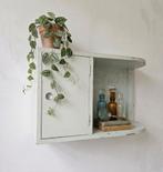 🌿Vintage hangkastje brocante medicijnkastje sleets antiek, Ophalen of Verzenden