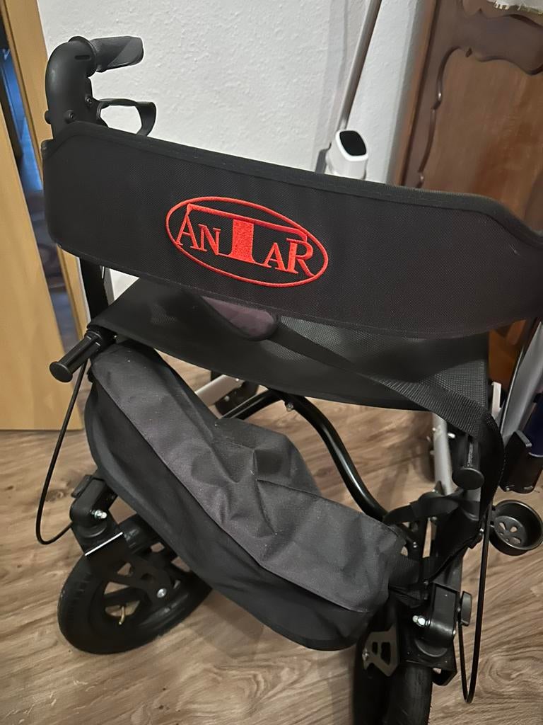 Zo goed als nieuwe Antar Outdoor Rollator (Luchtbanden), Diversen, Rollators, Ophalen, Opvouwbaar, Zo goed als nieuw
