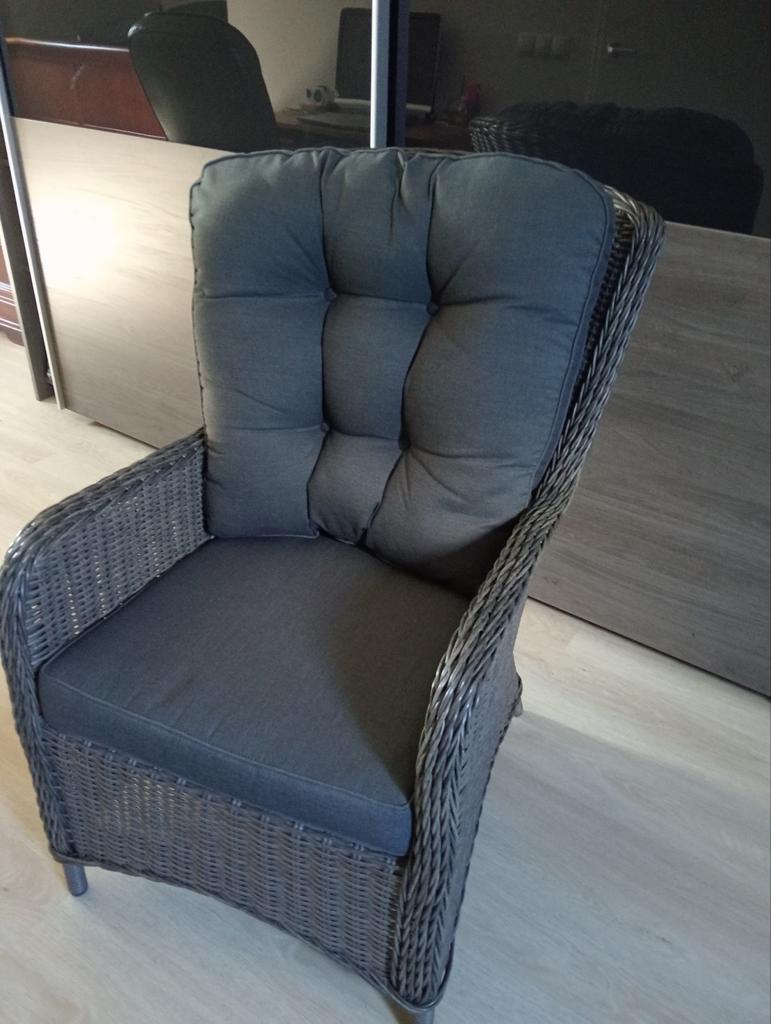 Tuinset met ronde tafel en 4 stoelen, Ophalen, 4 zitplaatsen, Eettafel, Zo goed als nieuw