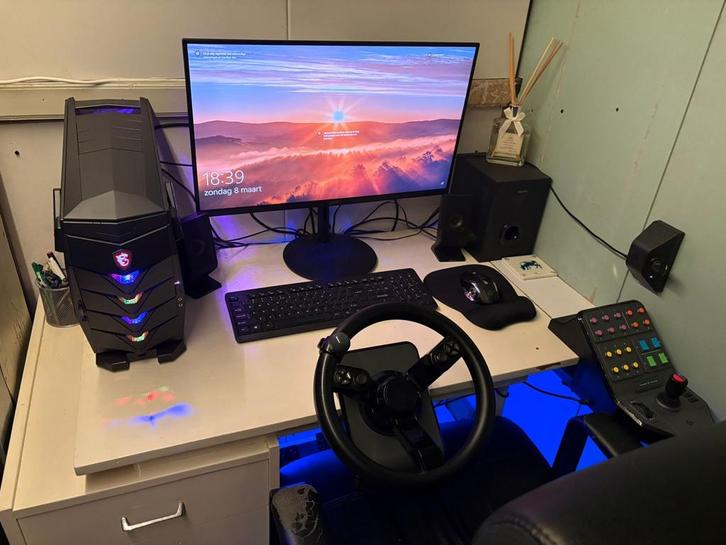 Complete Gaming PC Setup met Monitor en Toebehoren, Computers en Software, Desktop Pc's, Zo goed als nieuw, Onbekend, SSD, 8 GB