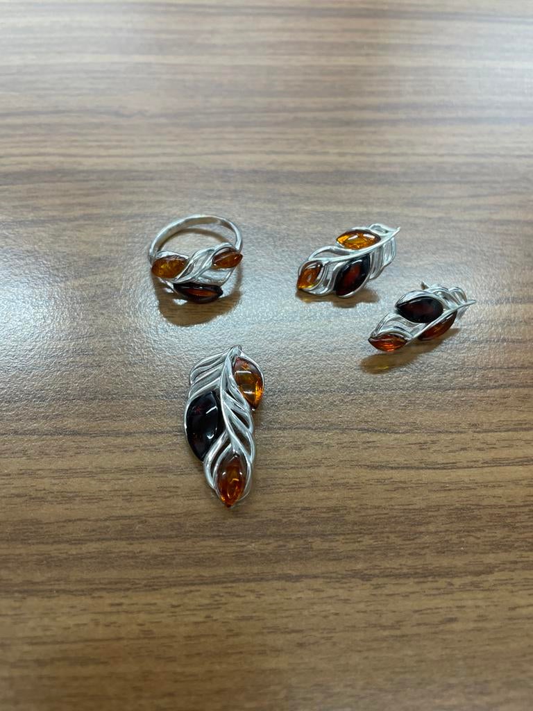 Zilveren sieraden set met barnsteen, Ophalen, Zilver