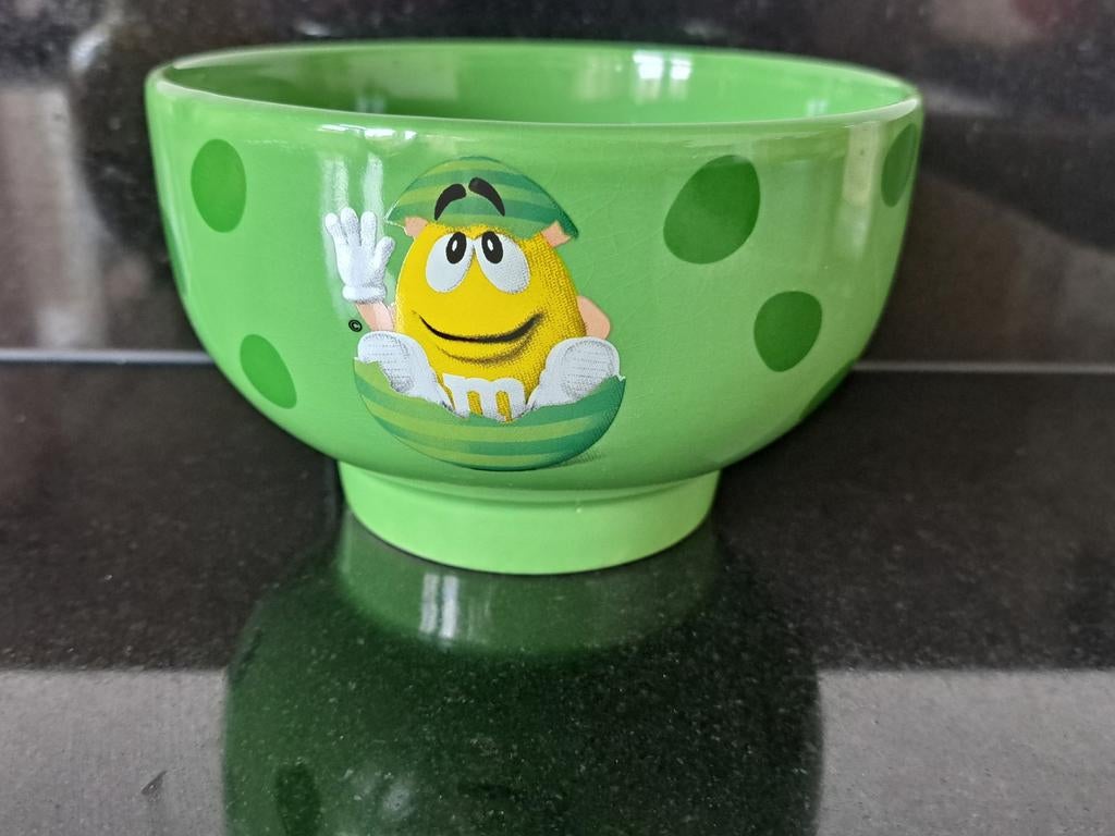 M&M's groene kom  " Yellow", Huis en Inrichting, Keuken | Servies, Ophalen of Verzenden, Overige stijlen, Kom(men)