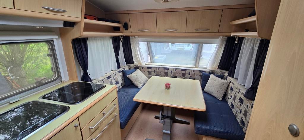 Chateau Calista 450 caravan uit 2001, Rondzit, 750 - 1000 kg, Particulier, Tot en met 4
