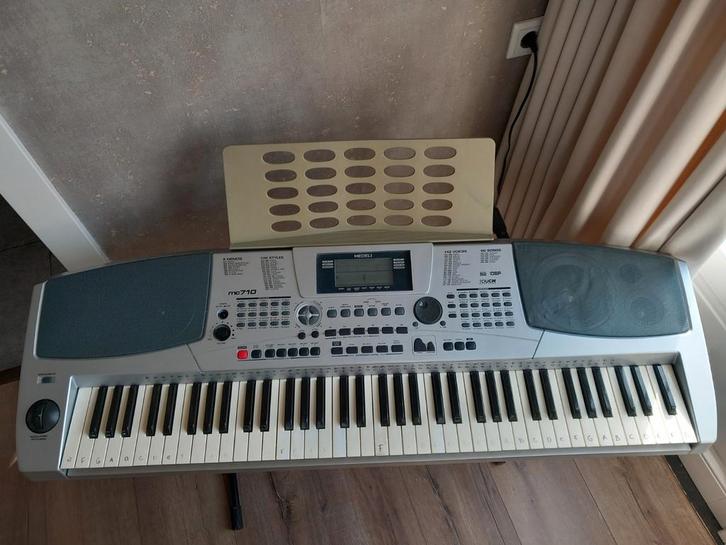 Medeli MC710 Keyboard, Muziek en Instrumenten, Keyboards, Zo goed als nieuw, 61 toetsen, Medeli, Aanslaggevoelig, Met standaard