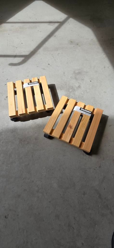 Nieuw... Plantenonderzetters op wielen, 2 stuks, Ophalen, Nieuw, Hout