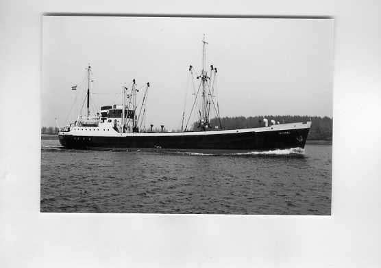 scheepvaart-foto-KNSM-amsterdam-mithras, Verzamelen, Scheepvaart, Ophalen of Verzenden, Zo goed als nieuw, Boek of Tijdschrift