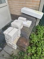Diverse tegels, bakstenen en dakpannen, Tuin en Terras, Tegels en Klinkers, Ophalen, Gebruikt, Beton, Terrastegels