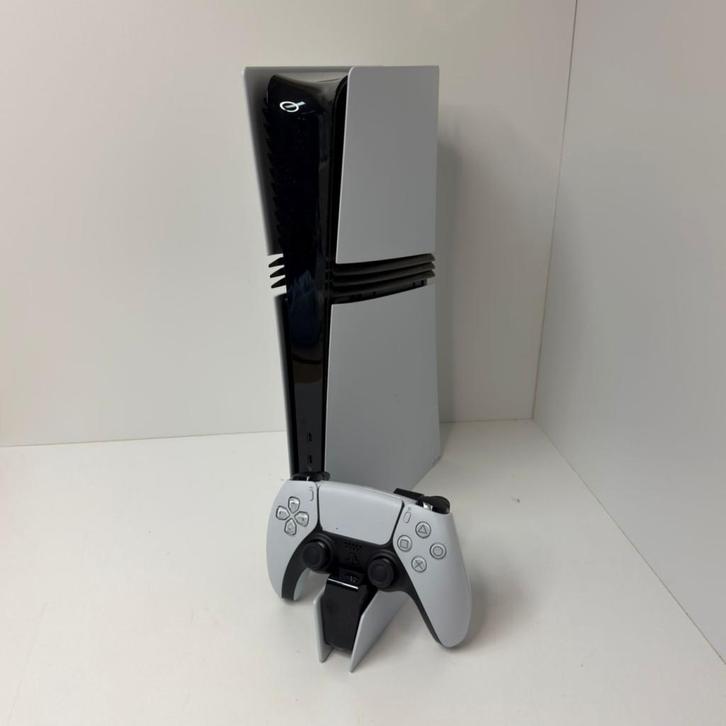 Sony Playstation 5 Pro 2TB + Controller | Nette staat, Spelcomputers en Games, Spelcomputers | Sony PlayStation 5, Zo goed als nieuw