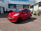 Peugeot 107 1.0-12V XR 5 Deurs Airco inruil koopje, Voorwielaandrijving, Stof, Gebruikt, 4 stoelen