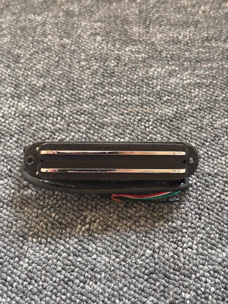 Gitaar single coil size hot rail stijl pickups, Muziek en Instrumenten, Instrumenten | Onderdelen, Ophalen of Verzenden, Zo goed als nieuw