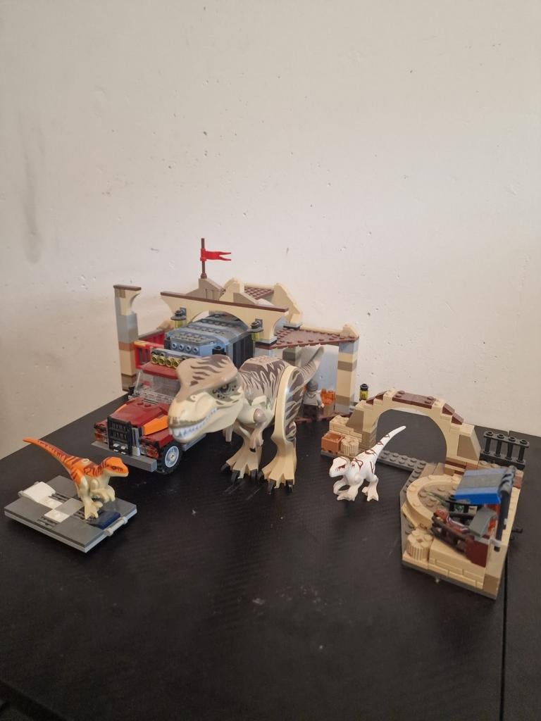 Lego Jurassic World T-Rex & Atrociraptor Dinosaur Breakout, Ophalen of Verzenden, Gebruikt, Complete set, Lego