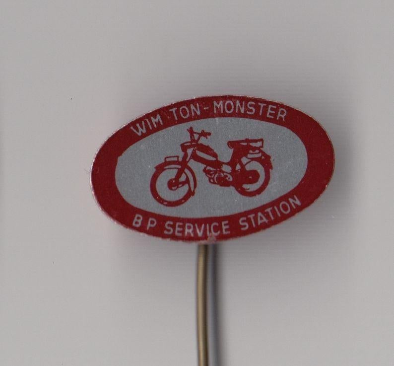 Brommer BP Tankstation Monster speldje, Gebruikt, Niet vindbaar, Niet vindbaar, Speldje of Pin