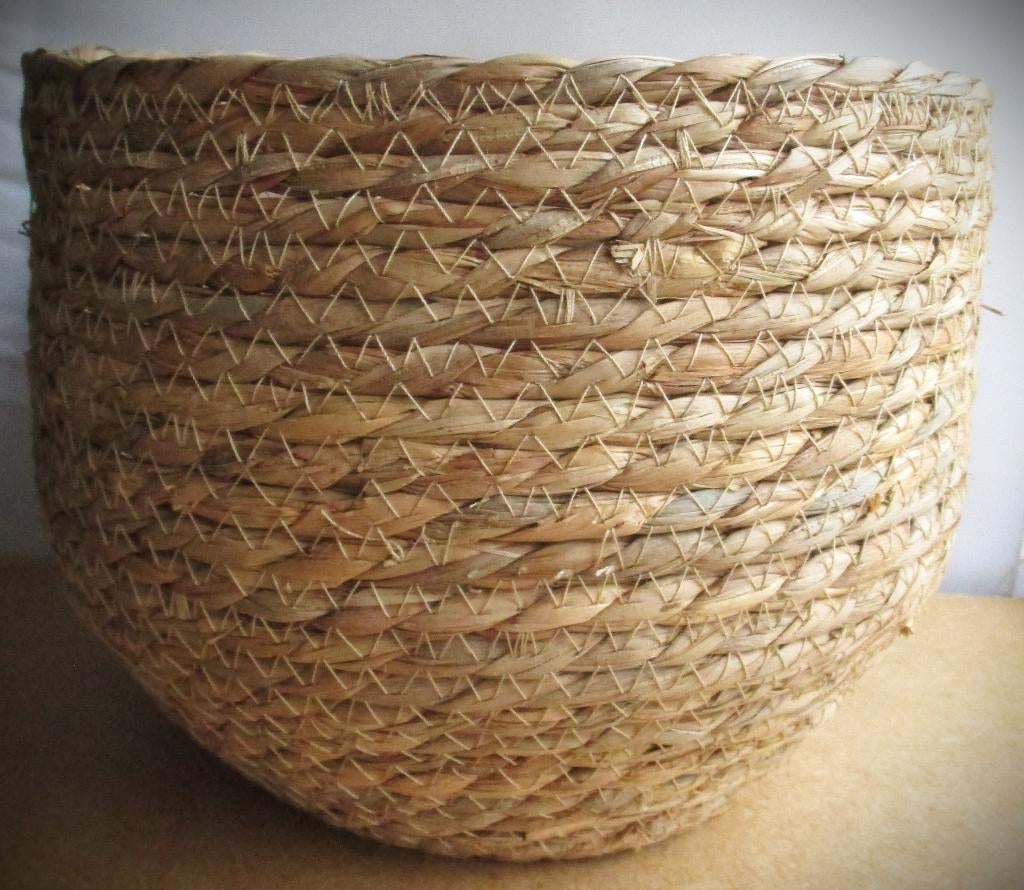 Mica Bloempot~Rieten Bloempot~Riet~Groot formaat, Tuin en Terras, Overige materialen, Rond, Ophalen of Verzenden, Zo goed als nieuw