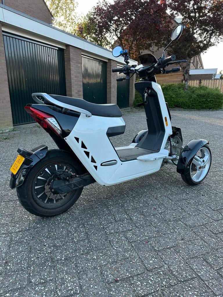 Move scootmobiel, Ophalen, 46 km of meer, 16 km/u of meer