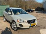 Volvo XC60 2.0 T5 FWD AUT, Automaat, 1998 cc, Beige, 4 cilinders