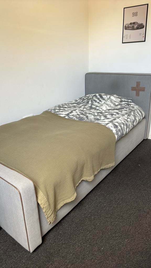 Stapelgoed bed Gratis, Ophalen, 90 cm, Eenpersoons, Zo goed als nieuw