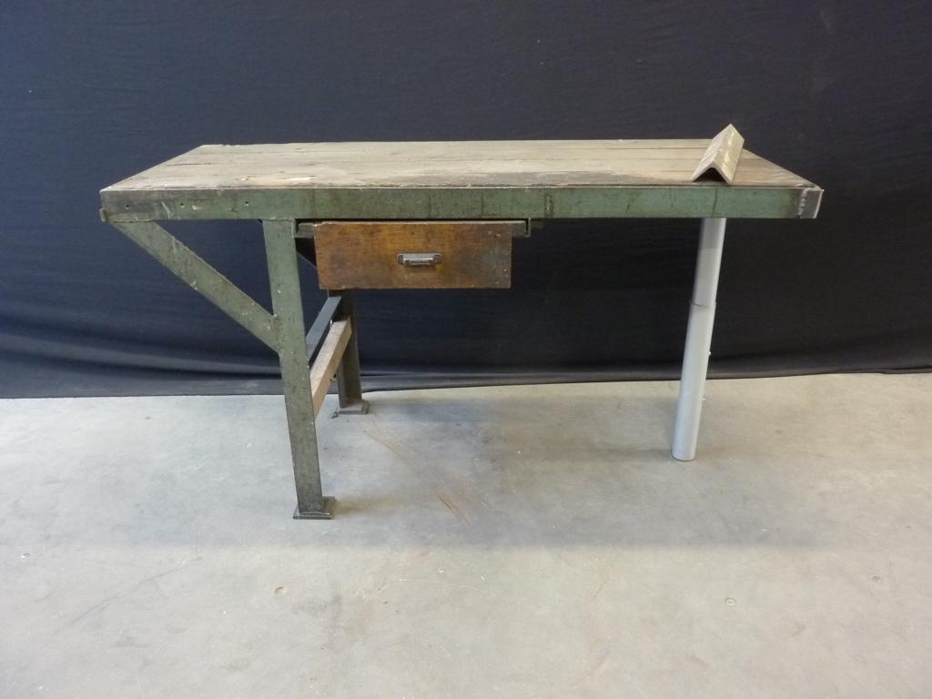 Zware wandgemonteerde werkbank 60x150cm werktafel + lade, Ophalen, Gebruikt, Handelsonderneming Hendriksen, 120 tot 170 cm