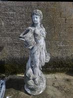 Tuinbeeld vrouw, Ophalen