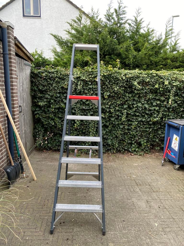 Altrex Falco FEO 6 Trap - Enkel - Aluminium, Ophalen of Verzenden, Zo goed als nieuw